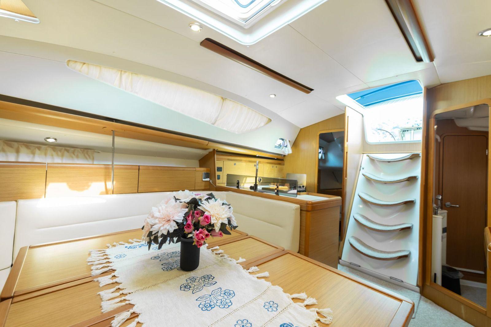 KEMER, Jeanneau 42 SAILBOAT